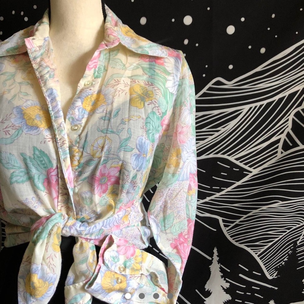 Vintage Pink yellow blue pastel multicolored button down collared shirt blouse